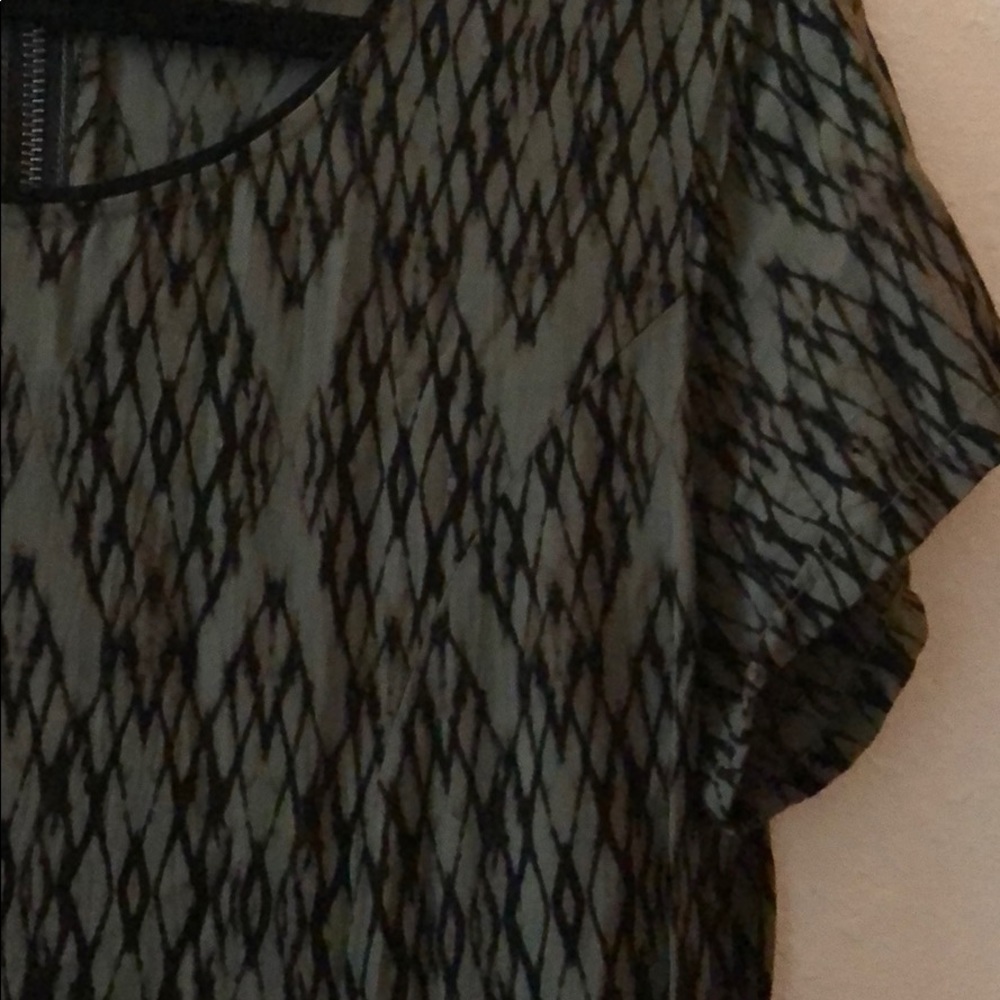 Dress - Picture 3 of 5